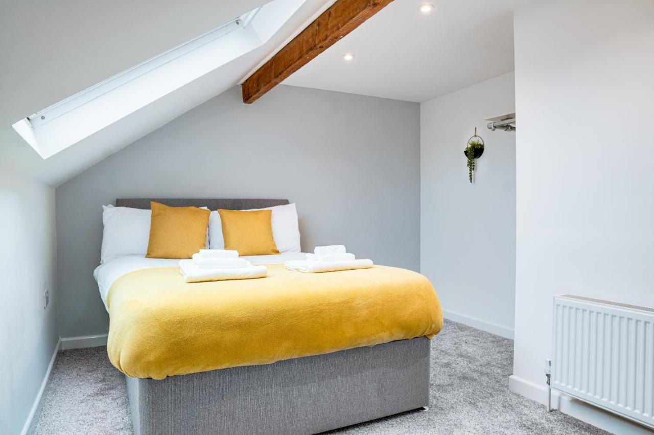 Spacious 4 Bedroom House Near Leeds Cc Beeston Hill Exterior photo
